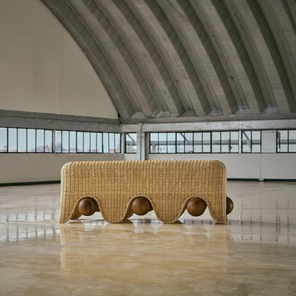 Jolgorio Bench