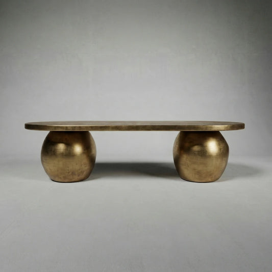 Élocuence Dining Table