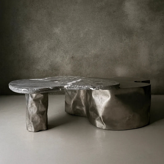 Colgada Coffee Table