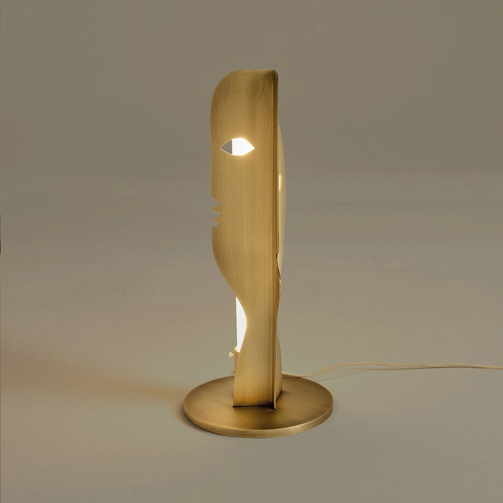 Deramo Lamp