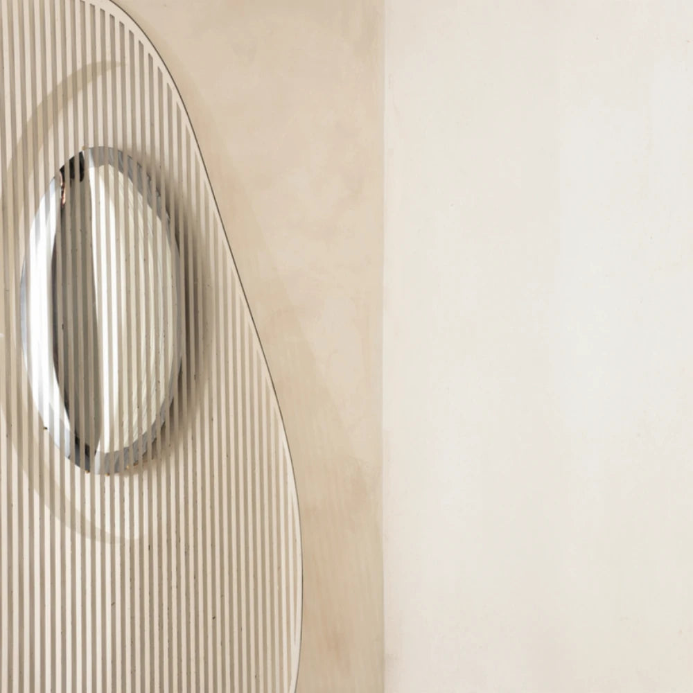 Line I Mirror