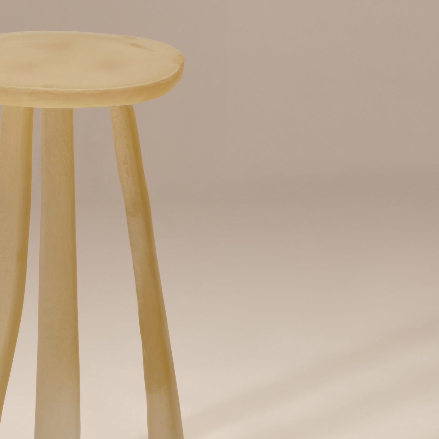 Lung 1.0 Sand Matte Side Table
