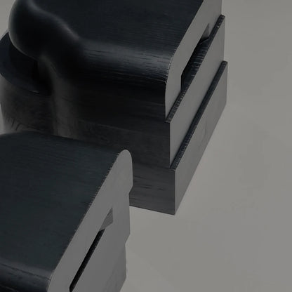 Lahmu Stool Black