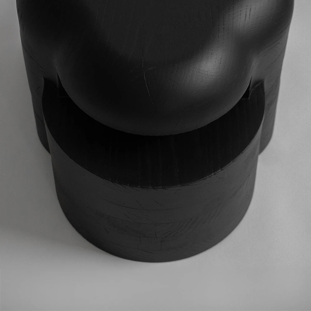 Lahmu Stool Black