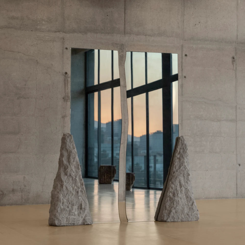 Illusio Mirror