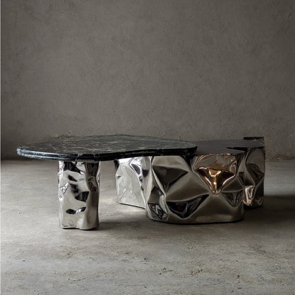 Colgada Coffee Table