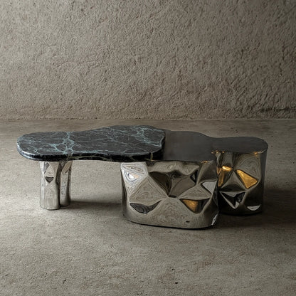 Colgada Coffee Table