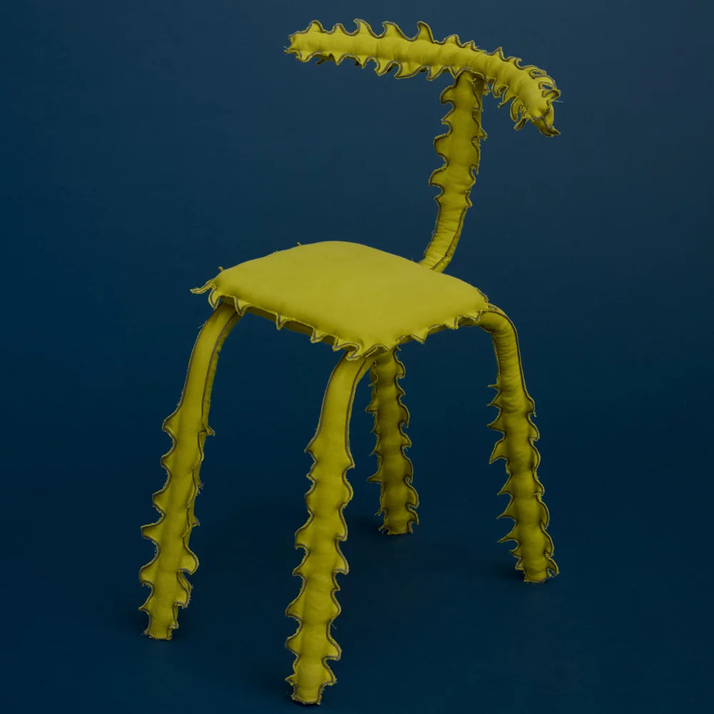 Disguise Series 00 Chair 01