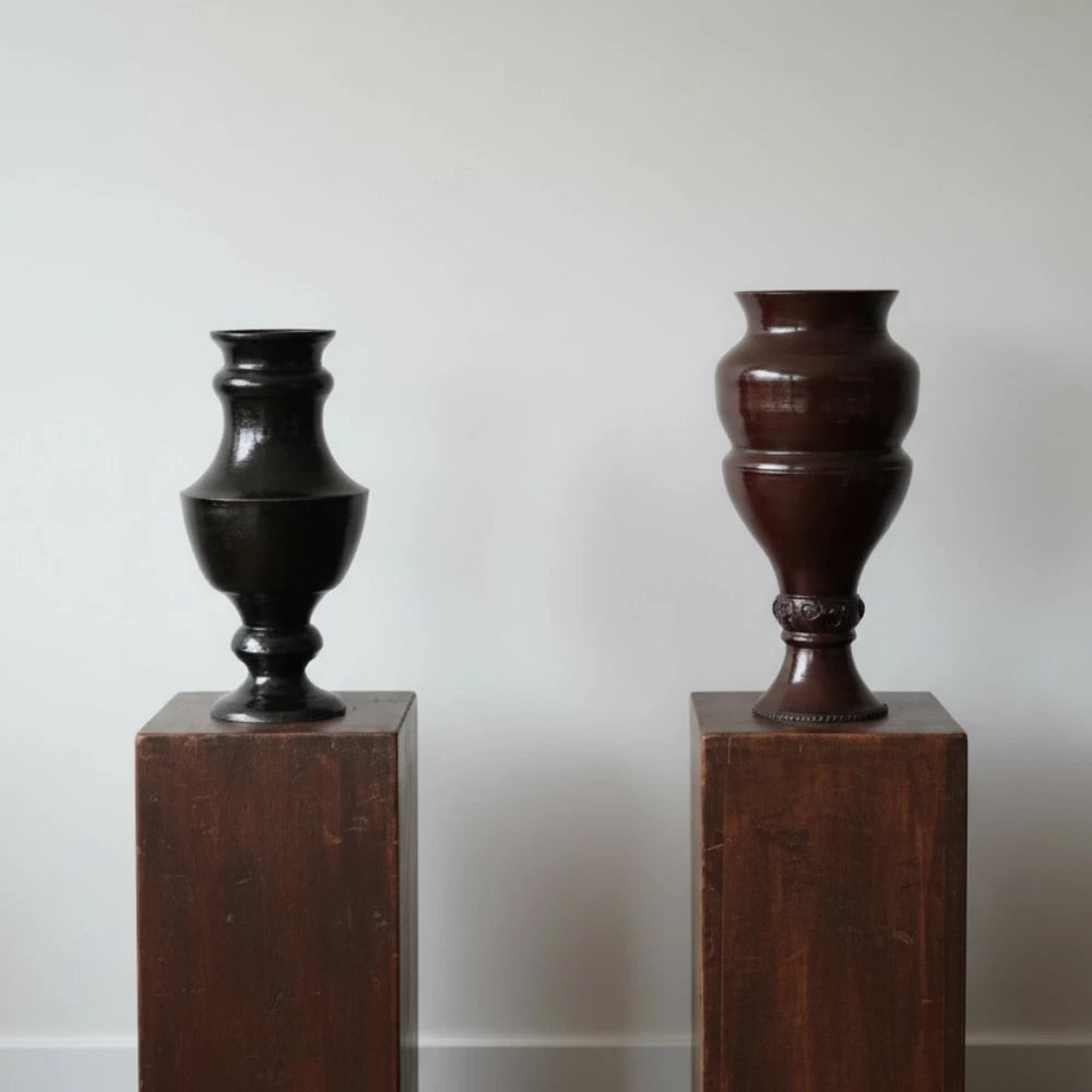 Grenat foncé Series - V