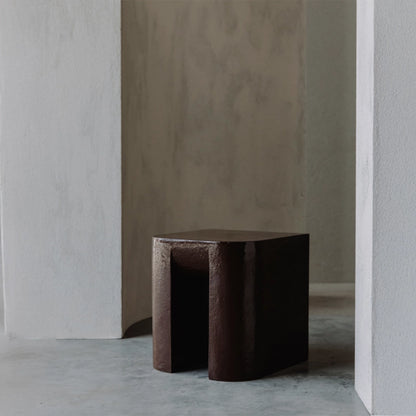 Undum Console Stool